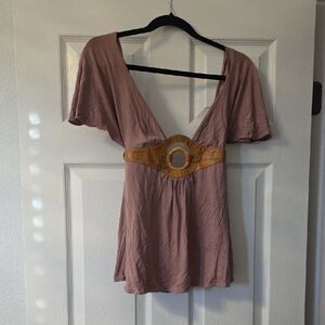 Chic Mauve Blouse with Tan Detail